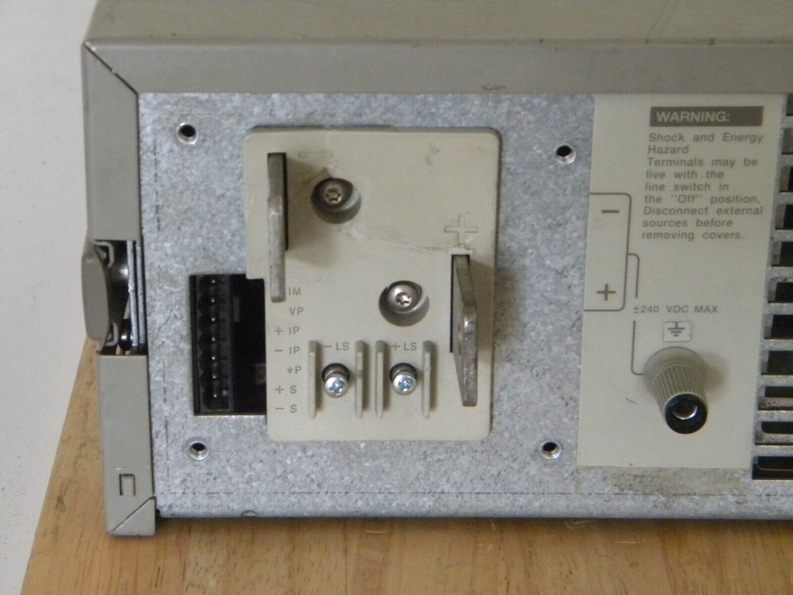 Agilent / HP 6675A Power Supply, 135V, 16A, 2160W Option J06 Agilent / HP 6675A Power Supply, 135V, 16A, 2160W Option J06